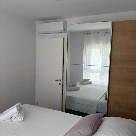 Iva Apartman *